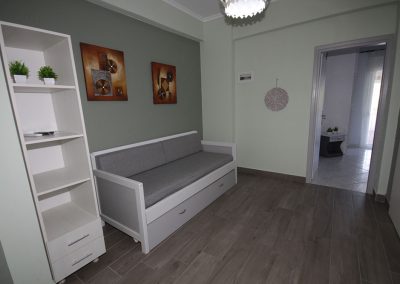 ΔΙΑΜΕΡΙΣΜΑ 13